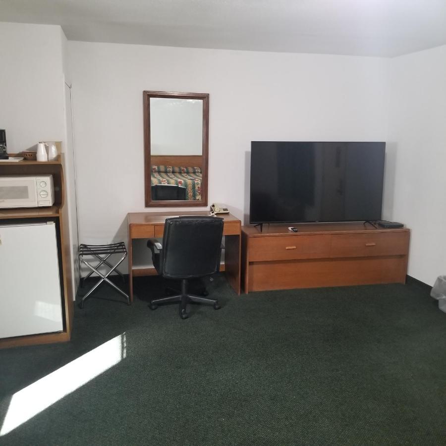 Budget 8 Motel Джон-Дэй Экстерьер фото